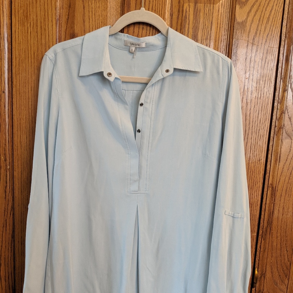 Tyler Boe Light Blue 100% Silk Long Sleeve Tunic